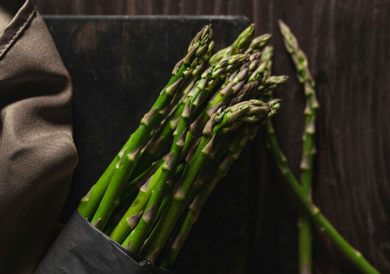 Descubre los diferentes tipos de espárragos y cómo cocinarlos
