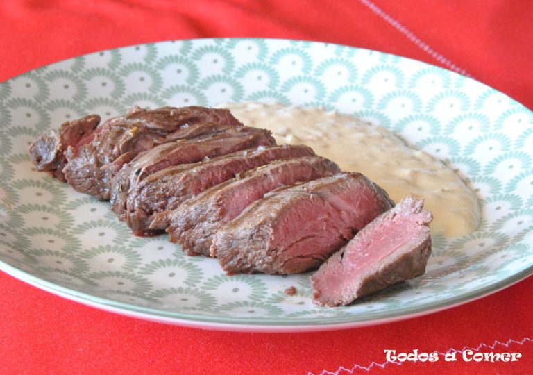 Salsa de queso azul fácil e ideal para carnes
