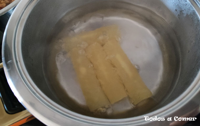 Canelones de pollo- Hidratando los canelones