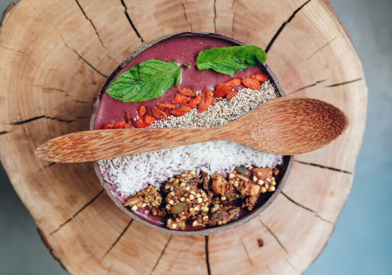 Açaí, la fruta con superpoderes que querrás probar