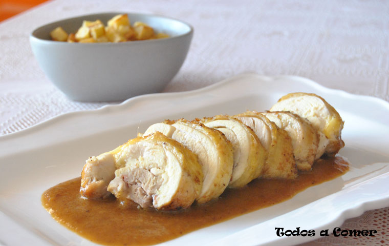Muslos de pollo rellenos de jamón y queso. Receta fácil