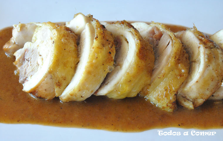 Muslos de pollo rellenos en detalle