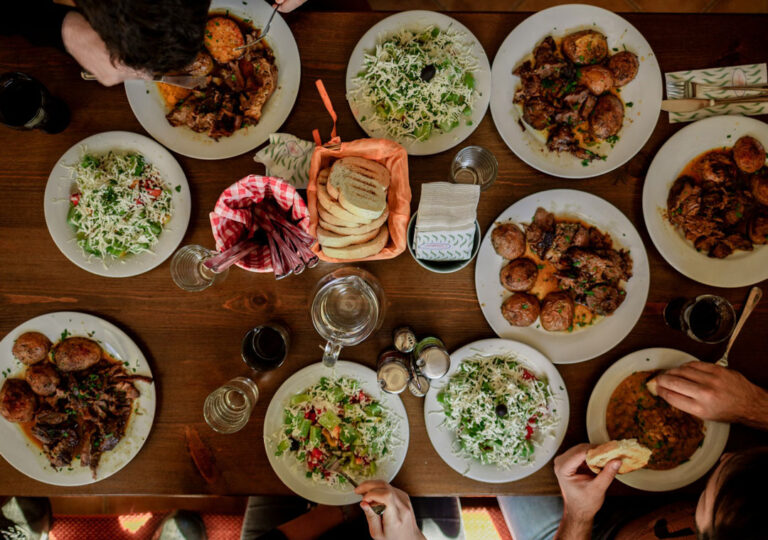 Todos los secretos para organizar una cena en casa