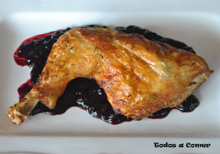 Muslos de pollo asados con salsa de arándanos de Arguiñano