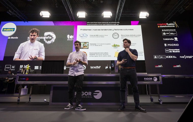 Eneko Atxa y Eneko Axpe en su ponencia en Madrid Fusión 2025