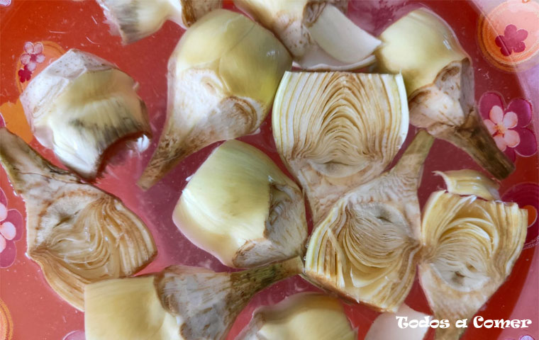 Alcachofas al horno crujientes- Así se limpian