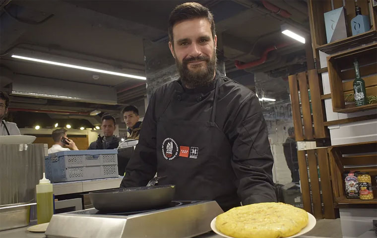 Simón García, de La Tortilla Castiza, ganador del concurso a la Mejor Tortilla de Patata de Madrid