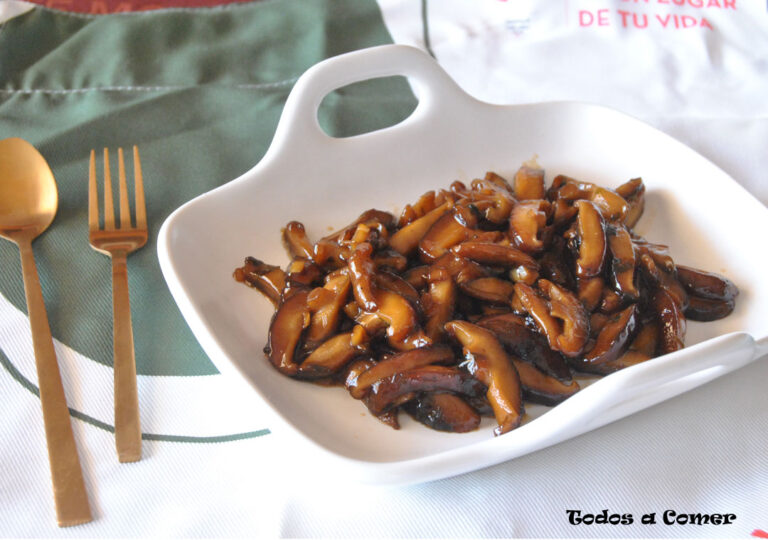 Setas shiitake caramelizadas con salsa de soja