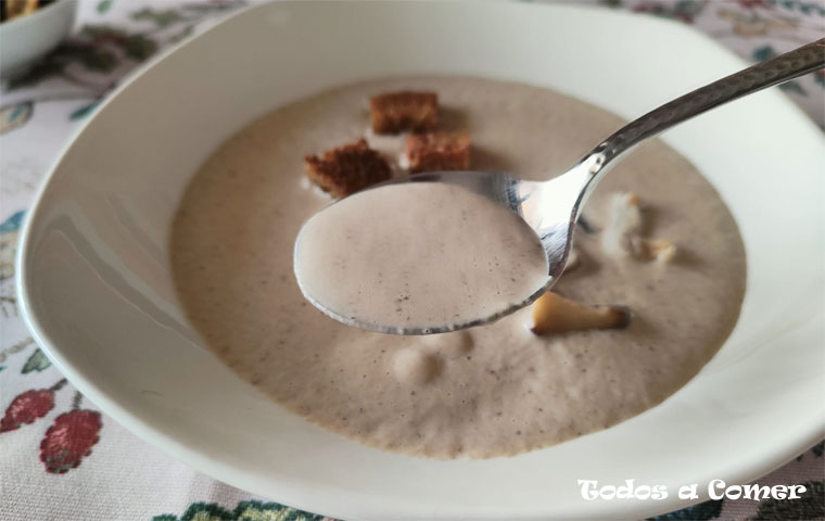 Crema de setas fácil. Textura final muy cremosa