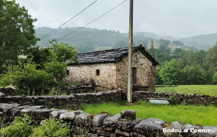 Ruta en coche por los valles Pasiegos (Cantabria)